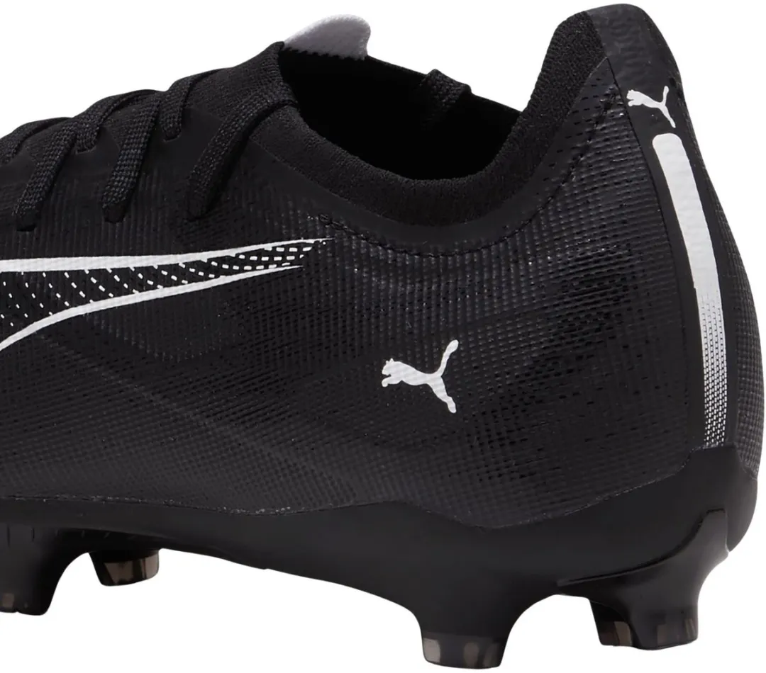 PUMA Ultra 5 Match Voetbalschoenen FG/AG - 39 - Zwart/Wit