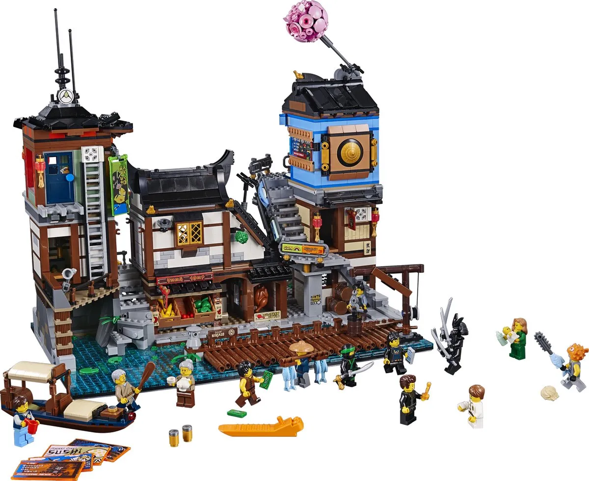 LEGO Ninjago Movie City Haven 70657 - 3553 Stukken - 13 Minifiguren - afbeelding 3 van 6