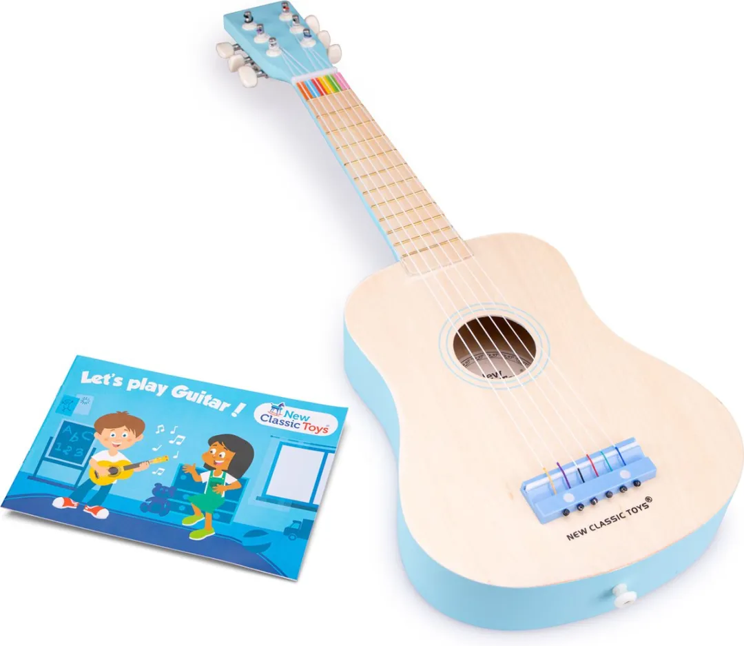 New Classic Toys Houten Speelgitaar Blauw/Naturel - inclusief draagriem & muziekboekje