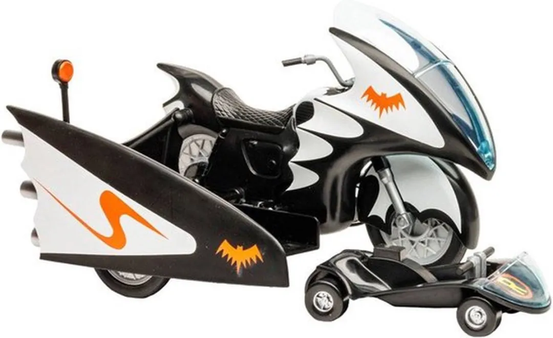 McFarlane Toys DC Retro Vehicle Batcycle met Sidecar