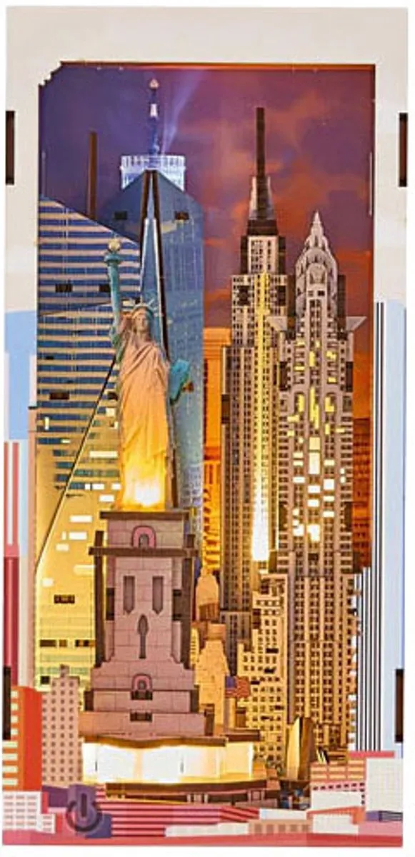 Revell Tiny Adventures Book Nook New York