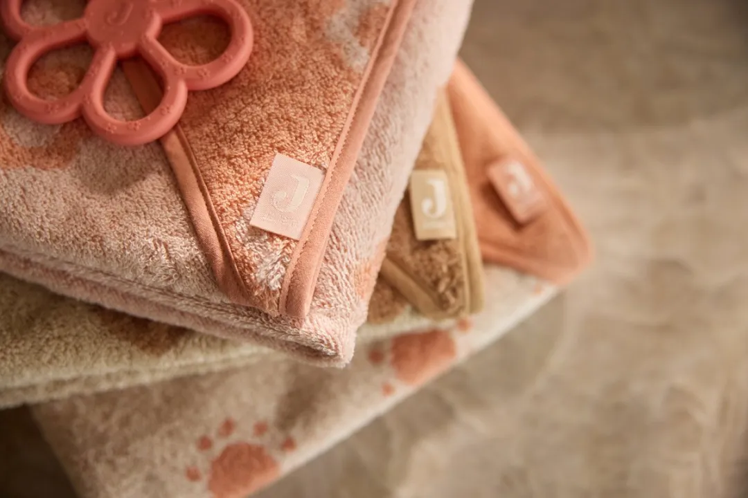Jollein Siliconen Bijtring Flower Coral Rose
