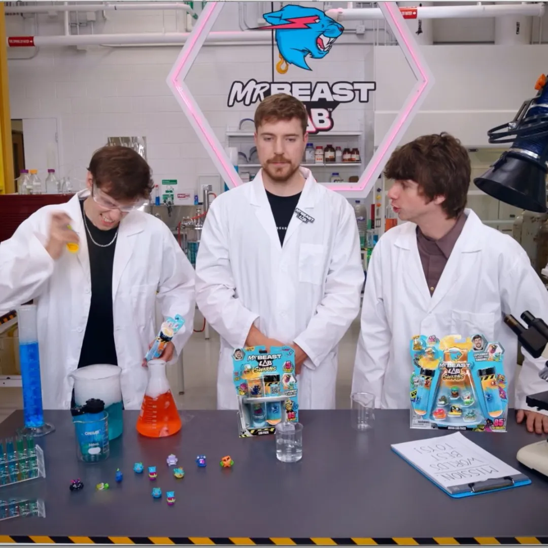 Moose Toys MrBeast Lab Swarms Atomic Serie 5-Pack Multikleur