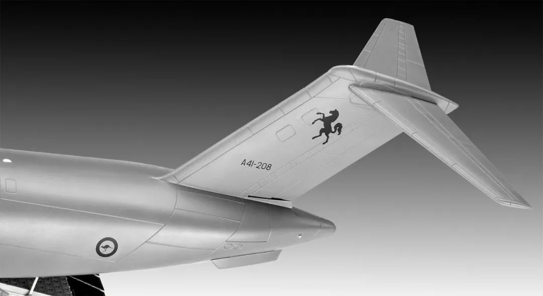 Revell Boeing C-17A Globemaster III Modelbouwpakket 1:144 - 137 Onderdelen