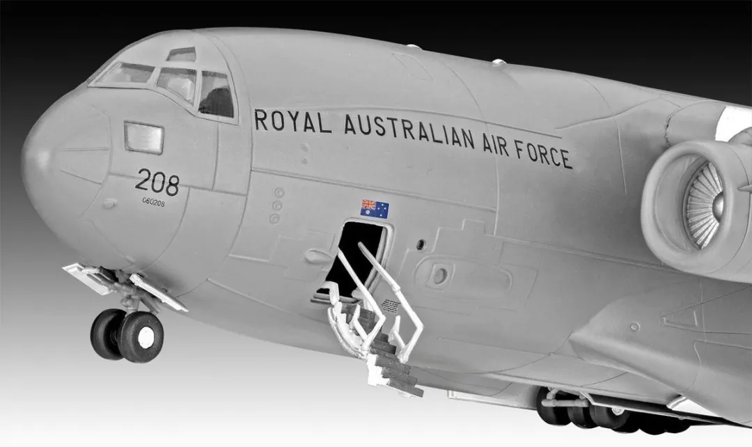 Revell Boeing C-17A Globemaster III Modelbouwpakket 1:144 - 137 Onderdelen