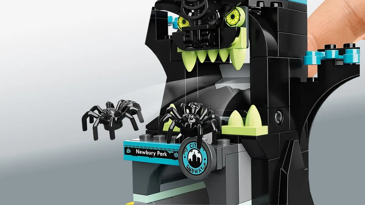 LEGO Hidden Side 70427 - 170 Stukken - 4 Minifiguren - Groen - afbeelding 4 van 6