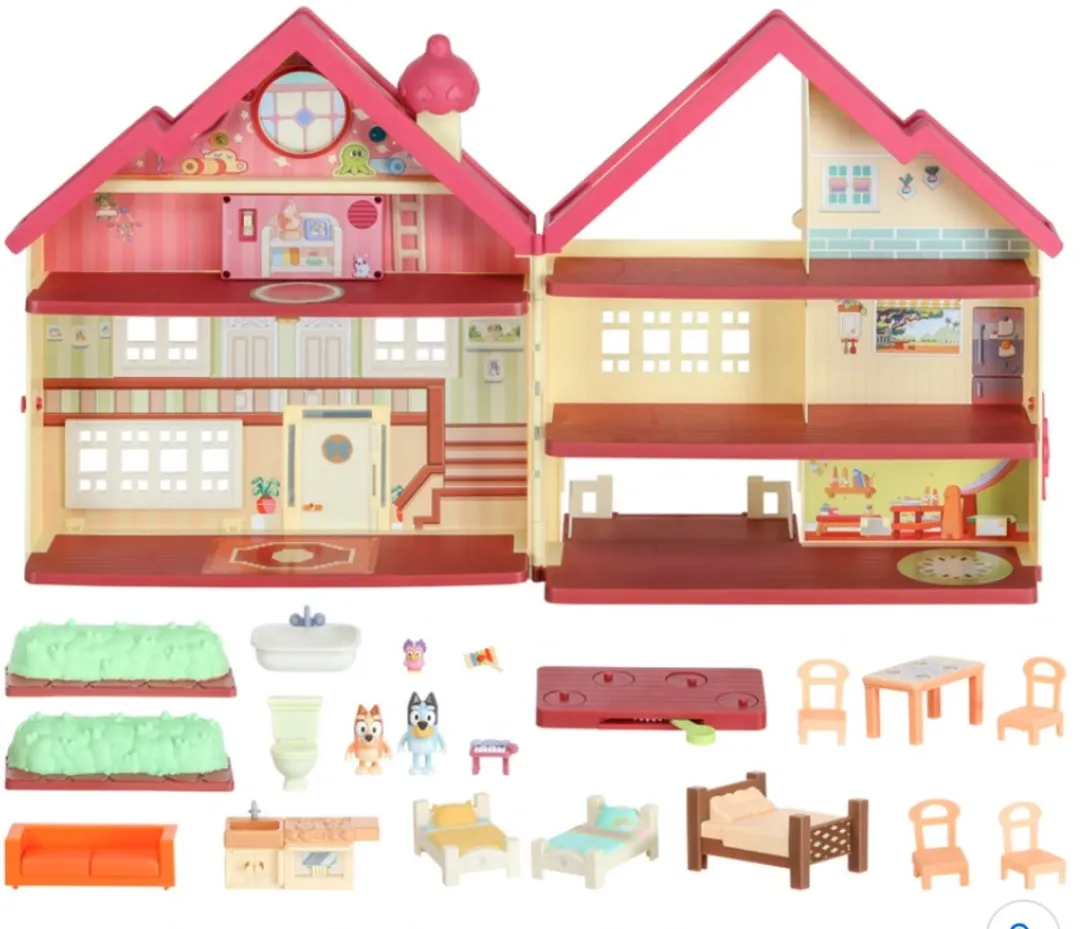 Moose Toys Bluey Enorm Speelhuis - 43x76cm - 3 Figuren + 15 Accessoires