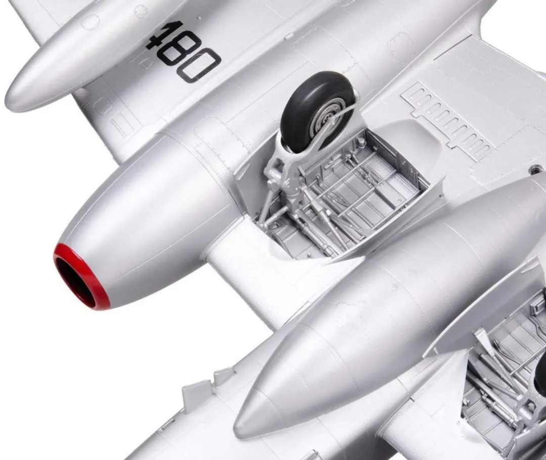 Revell Gloster Meteor F.8 Modelbouwpakket 1:32 - 393 Onderdelen - Multi