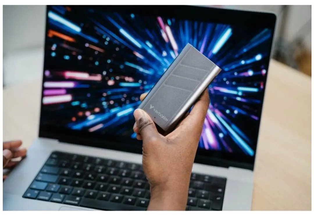 Verbatim TurboMetal SSD 32022 - 2TB - USB4 Type-C - Grijs