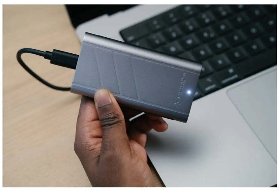 Verbatim TurboMetal SSD 32022 - 2TB - USB4 Type-C - Grijs