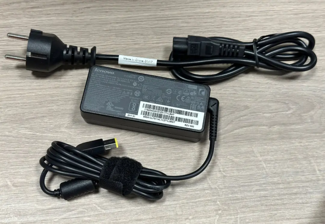 Lenovo ThinkPad Basic Dock 40A00065EU - 65W - Zwart