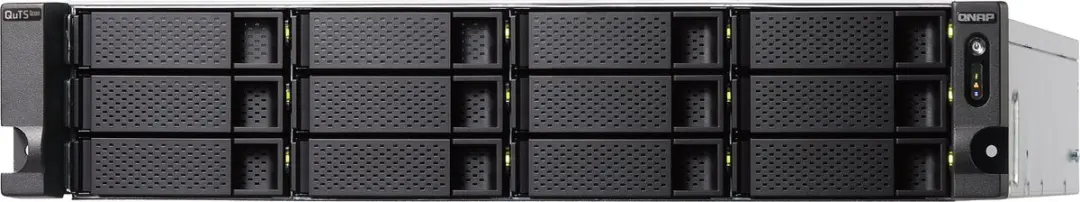 QNAP TSH-1886XU-RP 18-Bay NAS - 4 Kernen 32GB DDR4