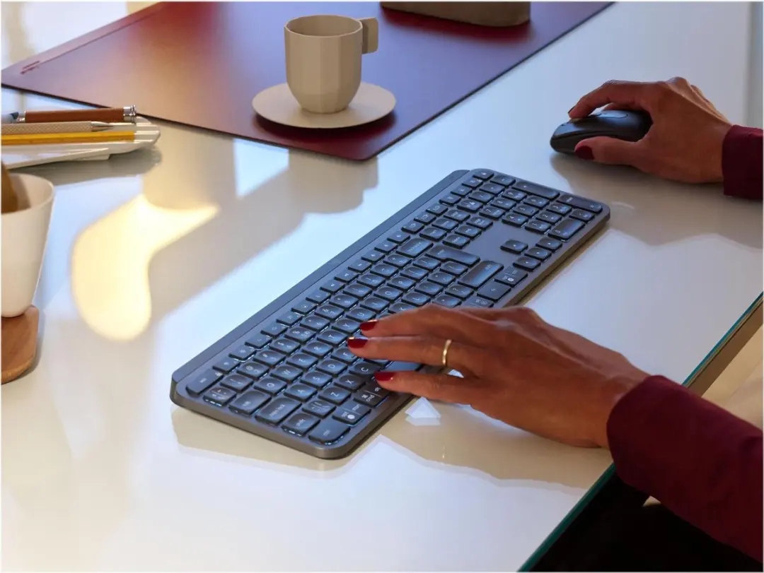 Logitech MX Keys for Business 920-010249 Toetsenbord - Bluetooth - Pan-Nordic - Grafiet