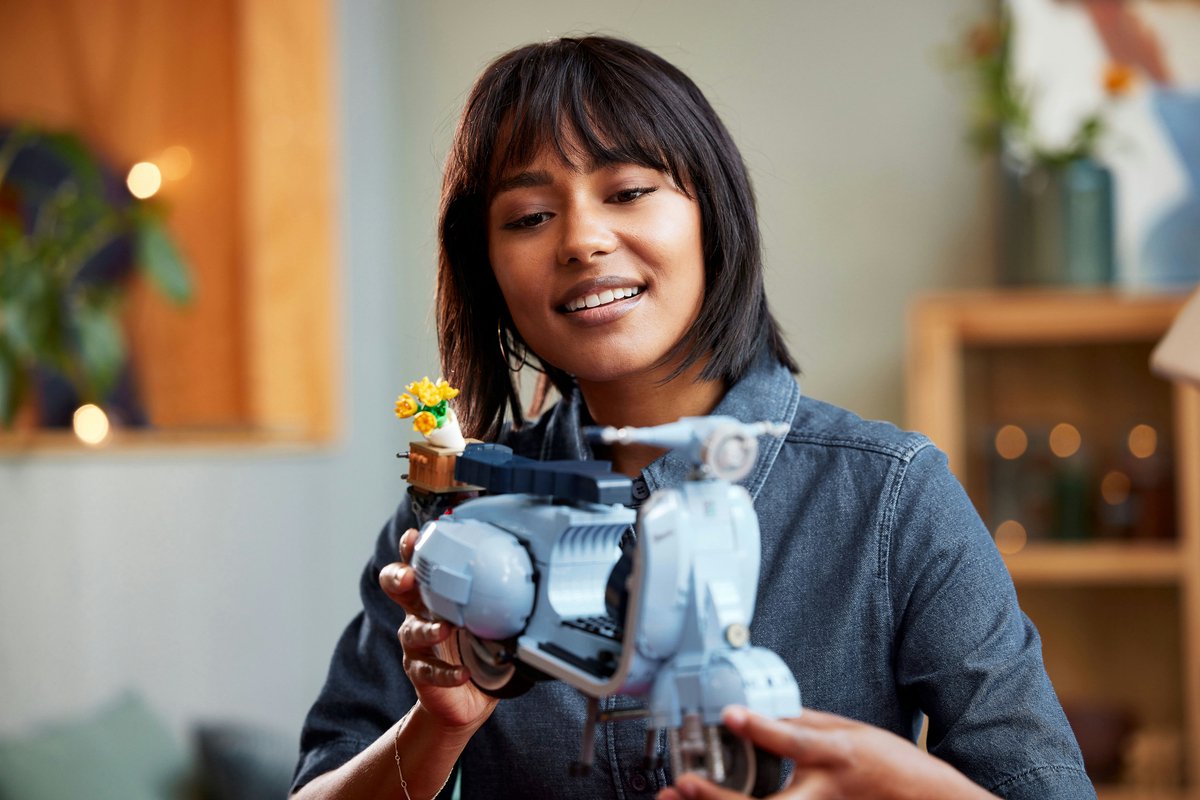 LEGO Vespa 125 Scooter bouwbare modelbouwset voor Volwassenen - 10298