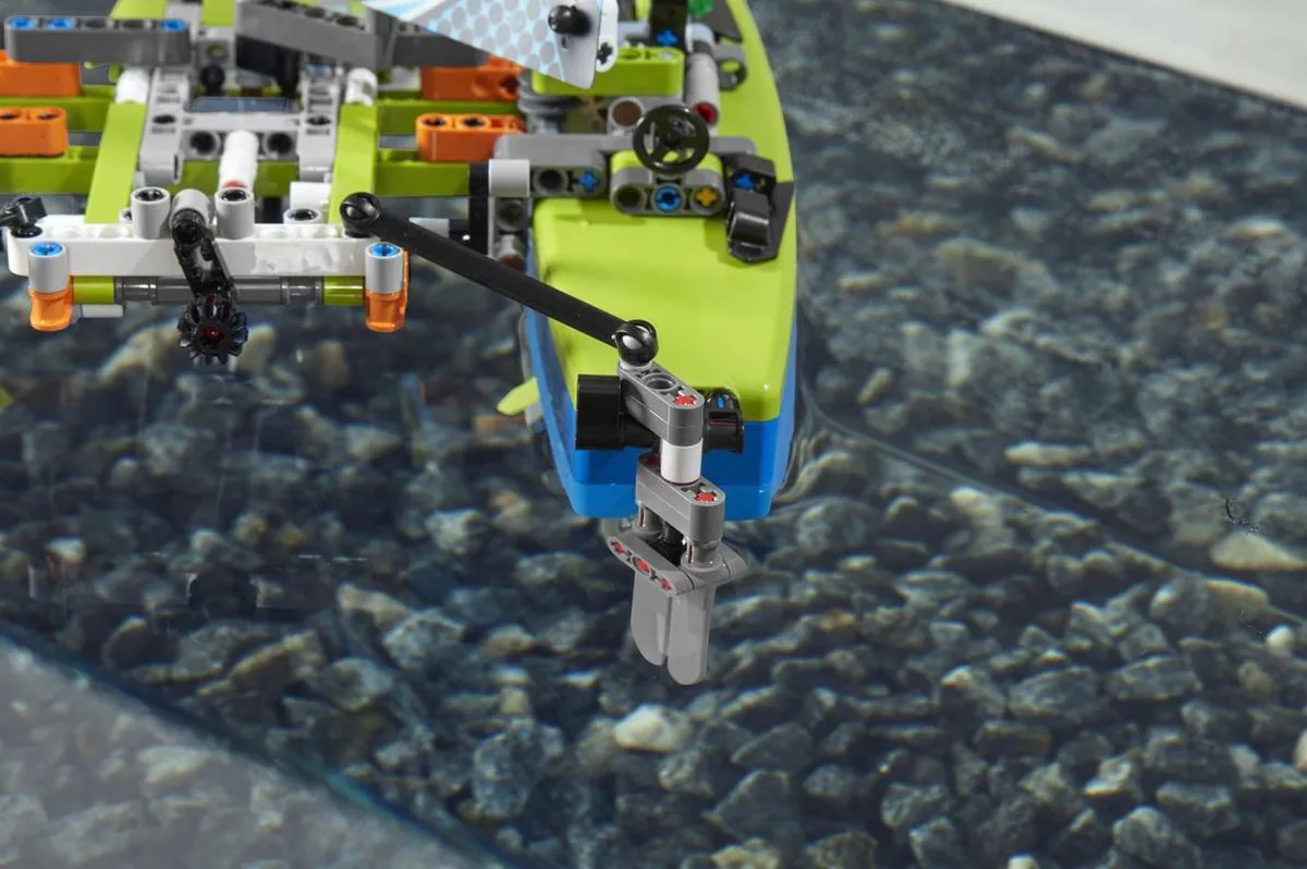LEGO Technic Catamaran 42105 - 404 Stukken