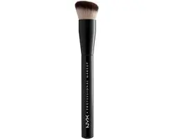 NYX Can't Stop Won't Stop Foundation Kwast