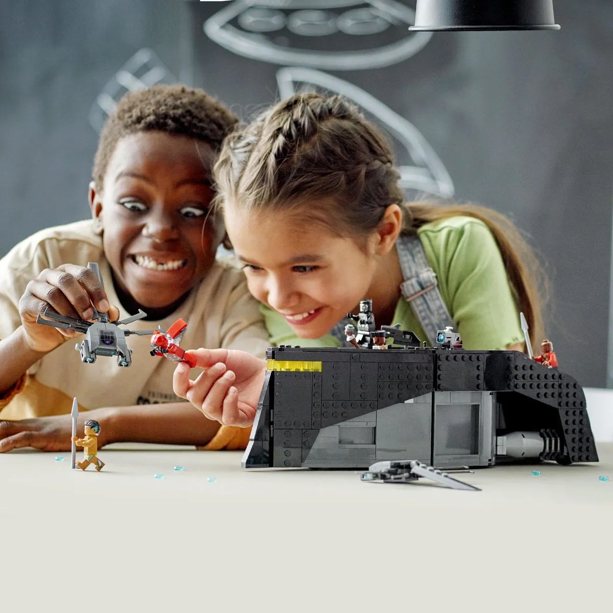 LEGO Black Panther Oorlog Op Het Water 76214 - 516 Stukken - afbeelding 6 van 6