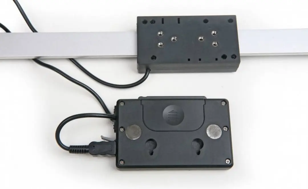 HBM 00334 Digitale Liniaal 600mm - met Uitleeskast