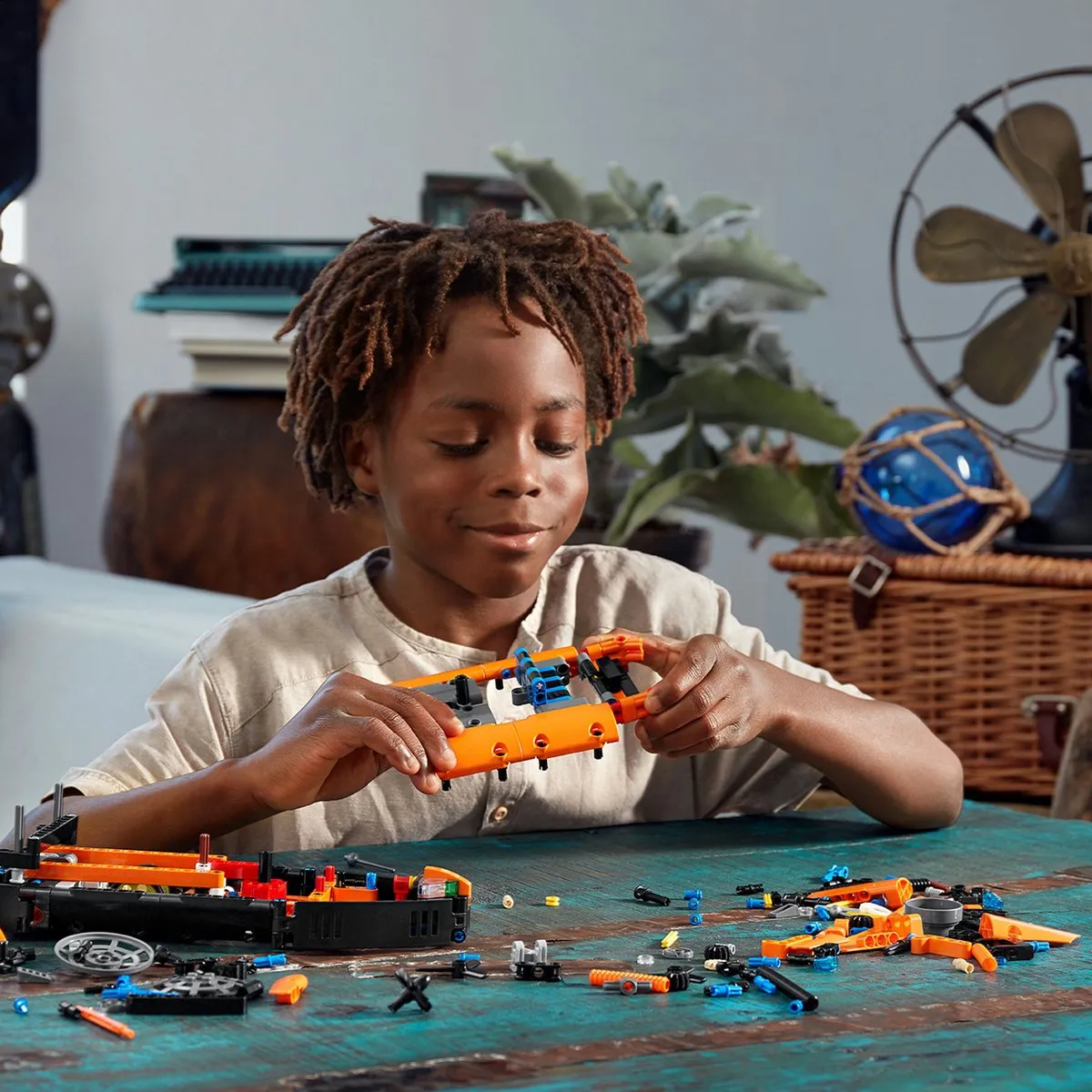 LEGO Technic Reddingshovercraft 42120