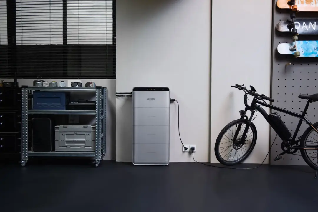 Jackery SolarVault 3 Pro Max Powerstation 2.520Wh