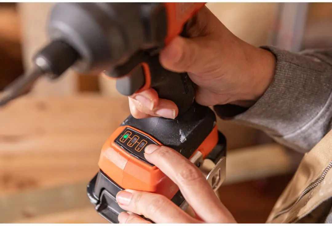 BLACK+DECKER BLIM78E1K-QW Slagschroevendraaier 18V - 3 snelheden - 2,5Ah