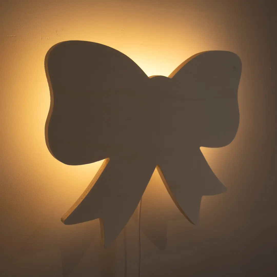 TreeToys Houten Wandlamp Strikje - 1 Lichtpunt