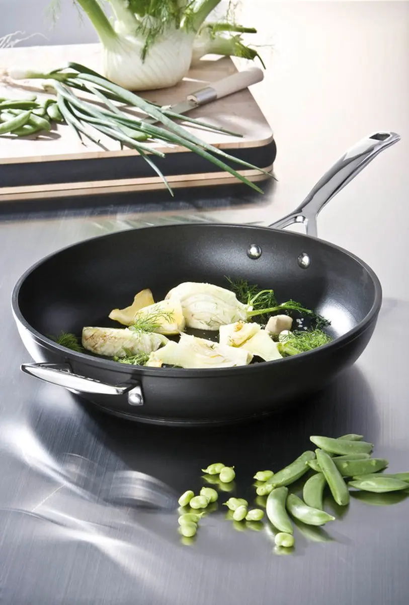 Le Creuset Sauteerpan Les Forgées TNS 30cm - 3,7L - Zwart - afbeelding 6 van 6
