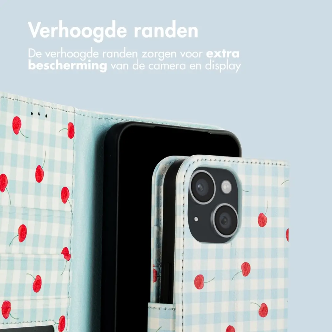 Imoshion iPhone 15 Hoesje Cherry Check - 3 Pasjes