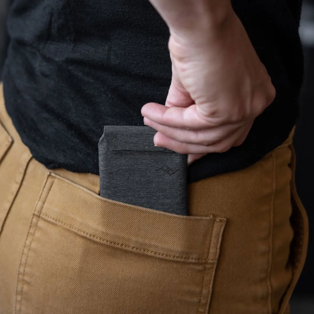 Peak Design Mobile Slim Wallet Charcoal