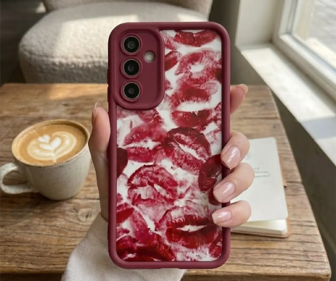 NUVEX Bordeaux Rood Telefoonhoesje Samsung Galaxy A16 - Lippenprint