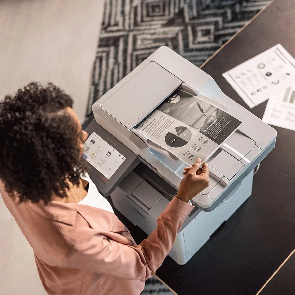 Brother MFC-L6910DN All-in-one Laserprinter - 520 Vel