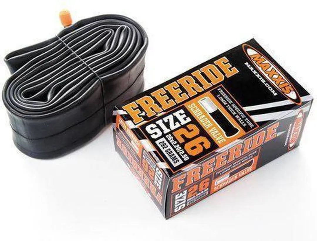 Maxxis Freeride Binnenband 26x2.20-2.50 - AV 48mm Ventiel - Zwart