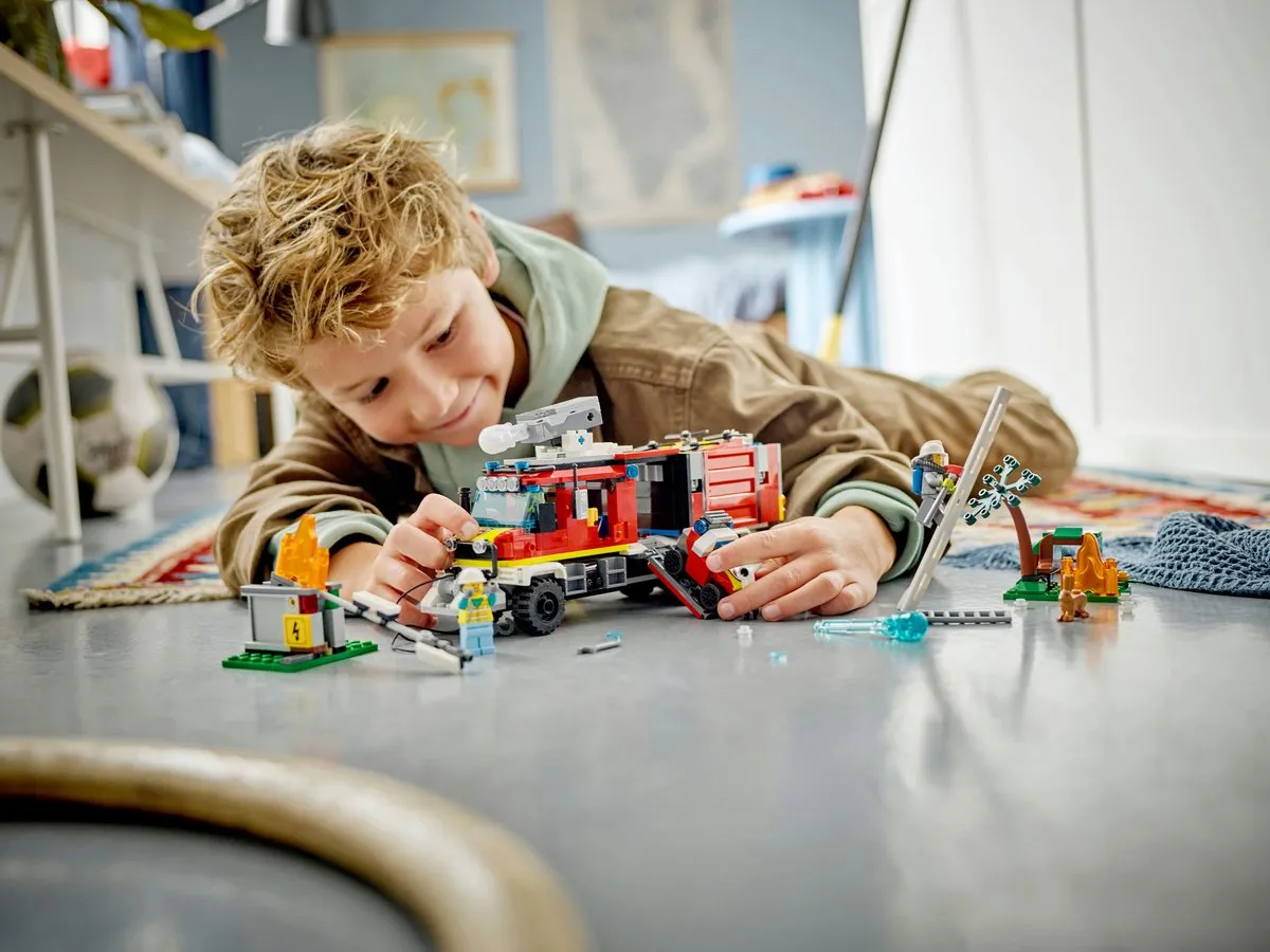 LEGO City Brandweerwagen 60374 - 502 Stukken - afbeelding 3 van 6