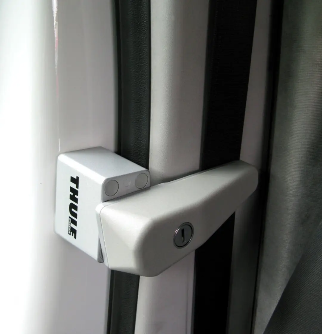 Thule Cab Lock Spinter Master - 2 Stuks Wit