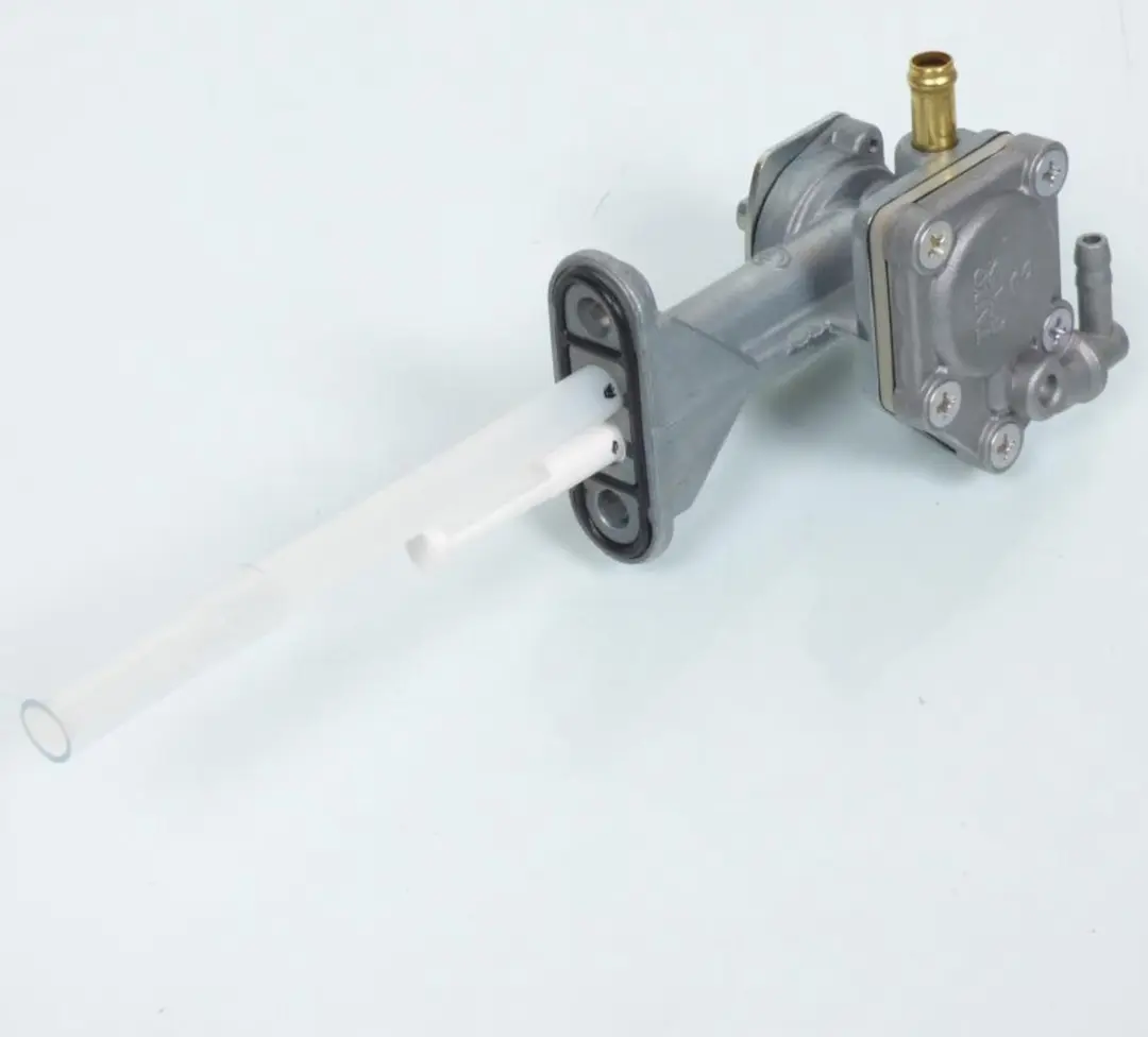 Yamaha 600 Diversion Brandstoftankklep 4BP24500-01-00