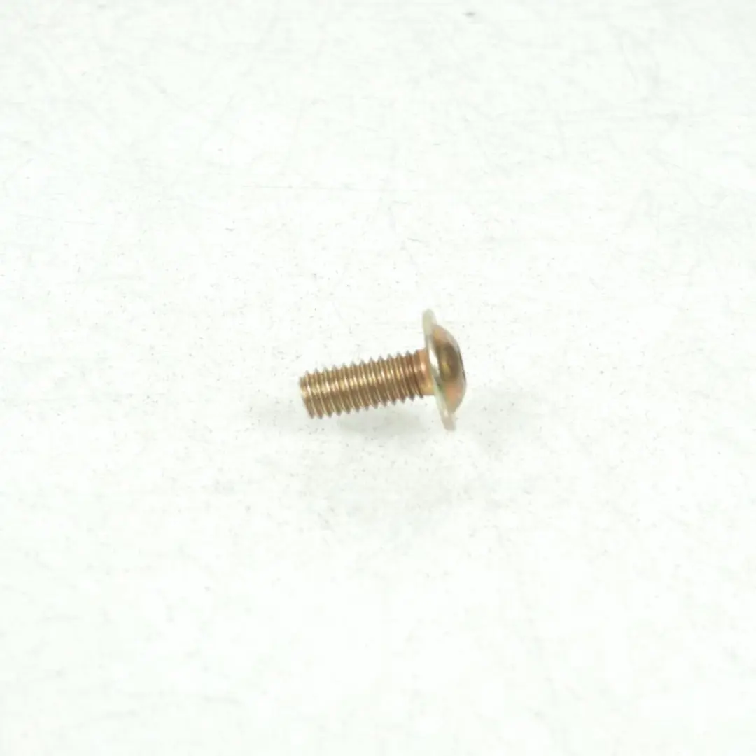Yamaha 50 DTR Ontstekingsschroef 90111-04X00 M4x10mm