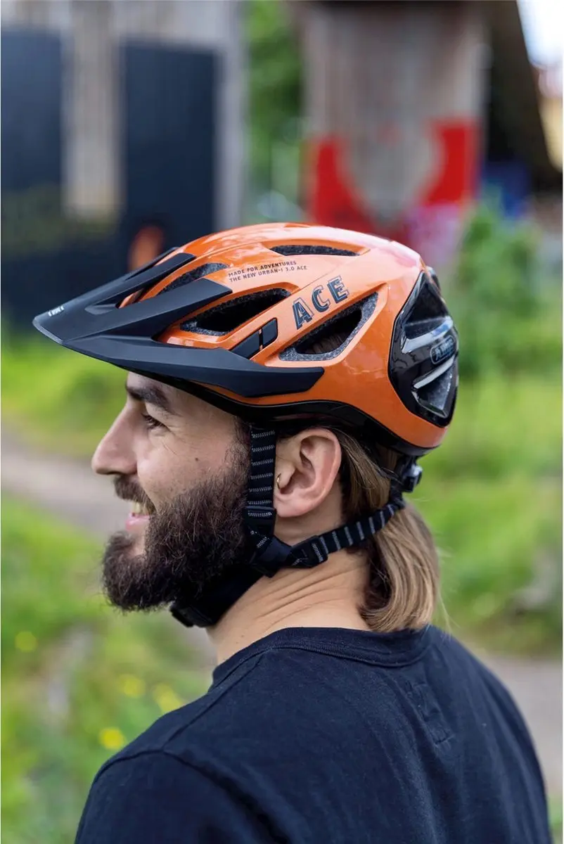ABUS Urban-I 3.0 ACE Fietshelm - M 52-58cm - Goldfish Orange