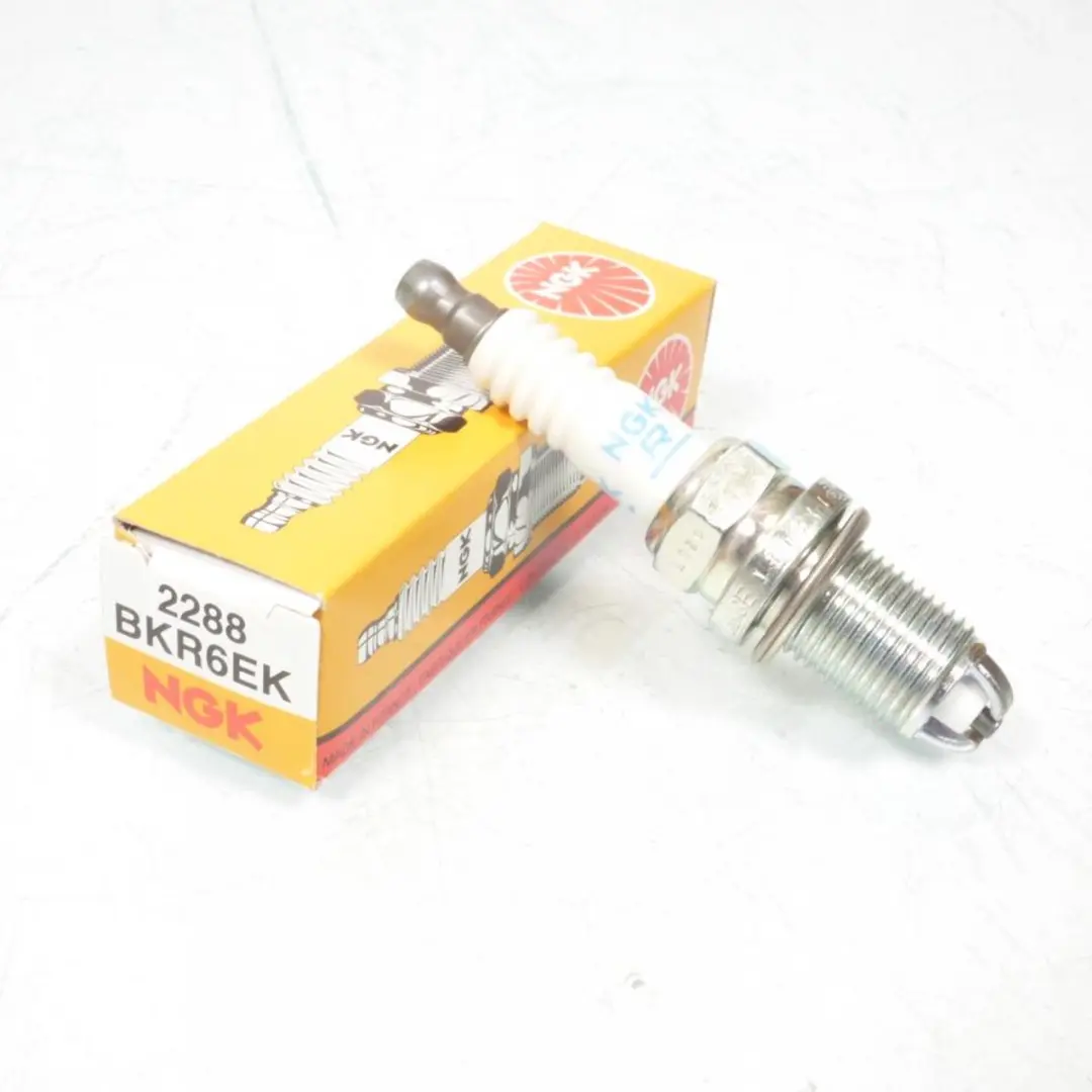 NGK Bougie BKR6EK
