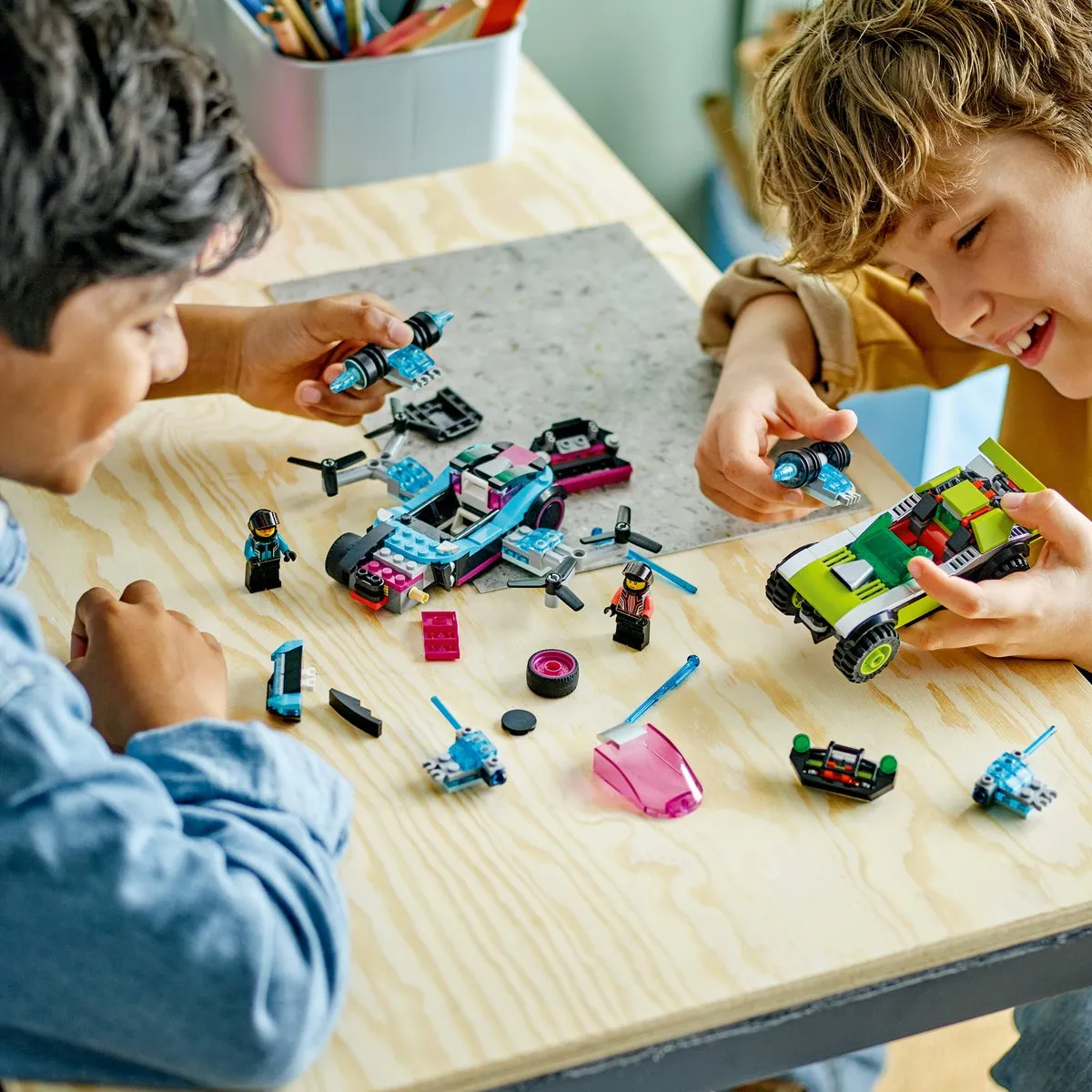 LEGO City Aangepaste Racewagens 60396 - 359 Stukken - afbeelding 6 van 6
