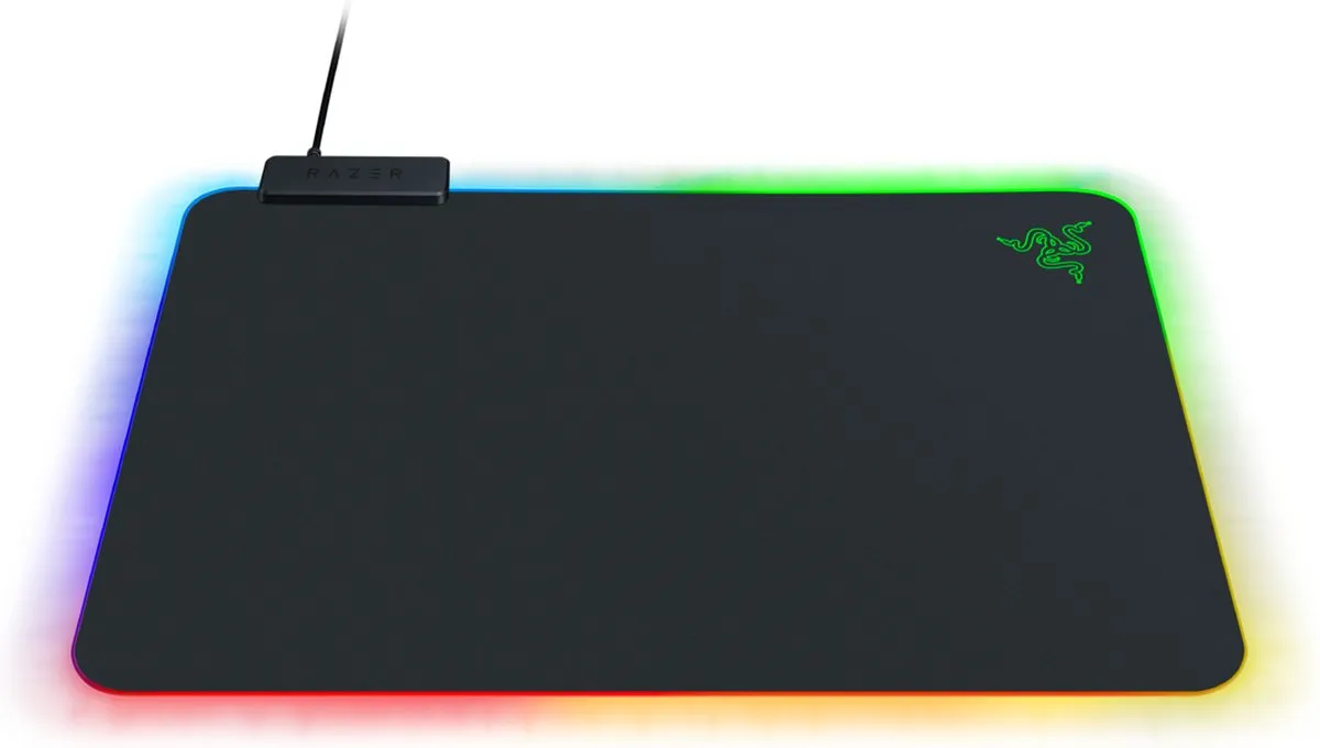 Razer Firefly V2 Gaming Muismat - Chroma RGB - 19 Lichtzones - Zwart