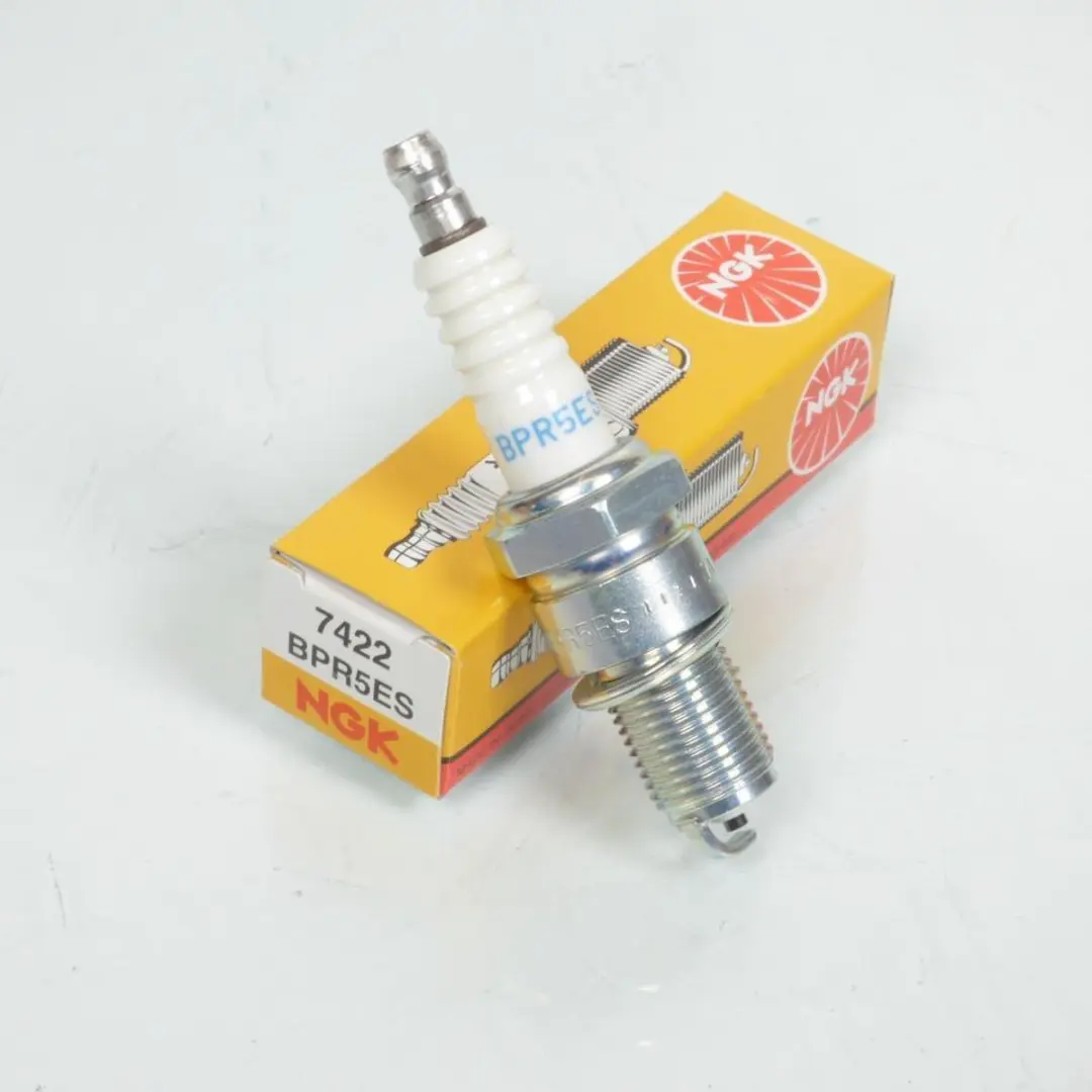 NGK Bougie voor Harley-Davidson 1340 FLSTC Heritage Softail 1990-1999 - Blanc