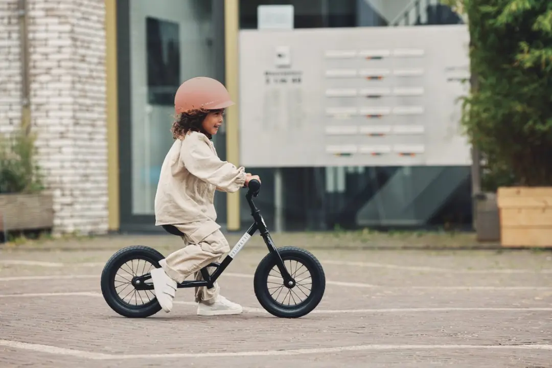 Veloretti Kinderhelm Blazing Salmon - Maat S