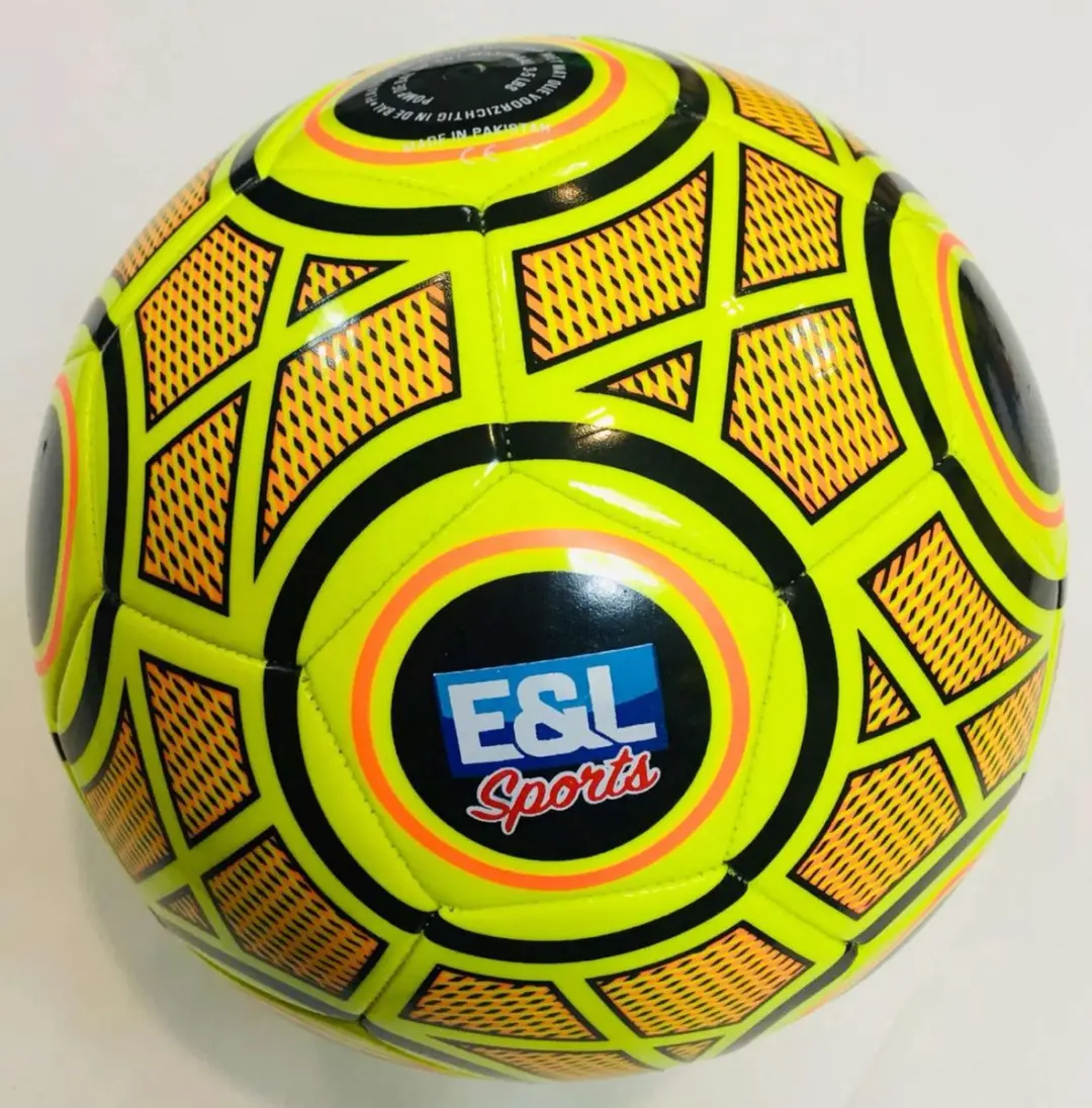 Volare Voetbal Champion Maat 5 - 320 gram - afbeelding 6 van 6