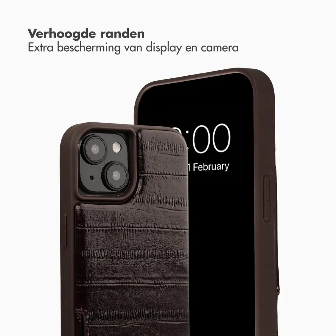Selencia iPhone 15 Hoesje - Donkerbruin Leder - 2 Pasjes