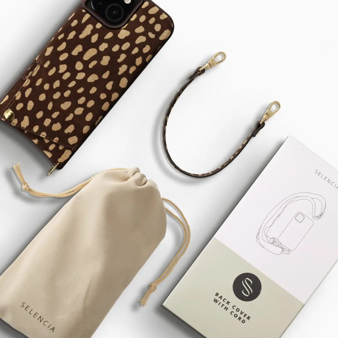 Selencia Hoesje iPhone 15 Real Leather Backcover - 2 Pasjes - Fawn Chic