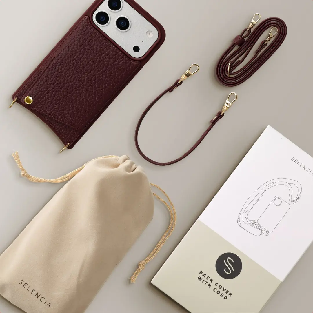 Selencia Hoesje iPhone 17 Pro - Backcover met koord - 2 Pasjes - Bold Burgundy