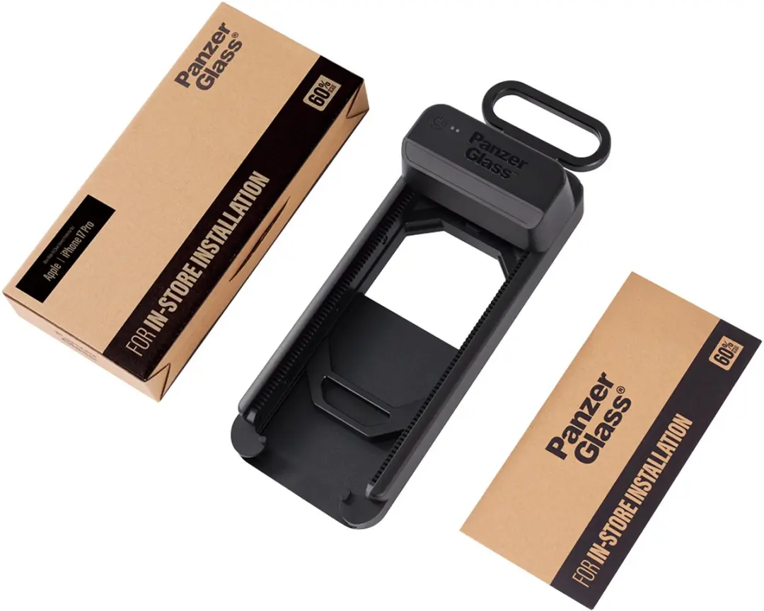 PanzerGlass iPhone 17 Pro Screen Protector - Fastfit - Doorzichtig