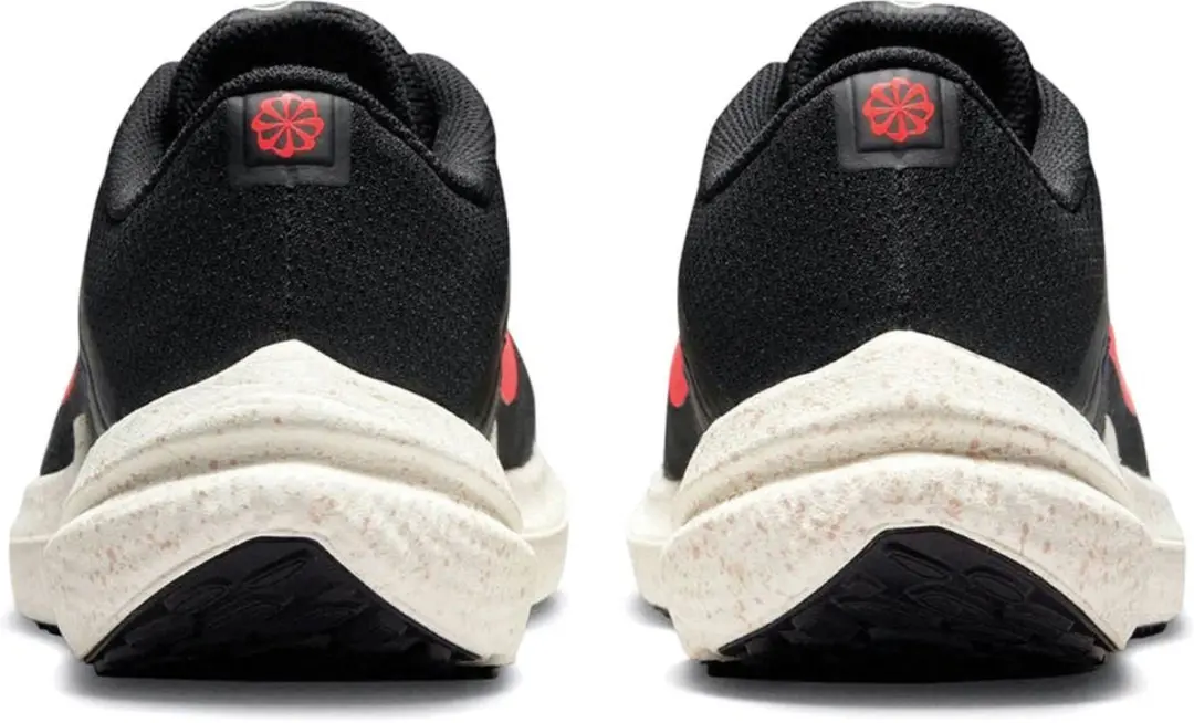 Nike Air Winflo 10 Sportschoenen - Maat 47 - Zwart/Rood - afbeelding 3 van 6