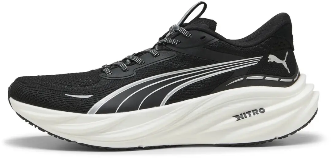 PUMA Magnify NITRO 3 Hardloopschoenen - 44,5 - Zwart