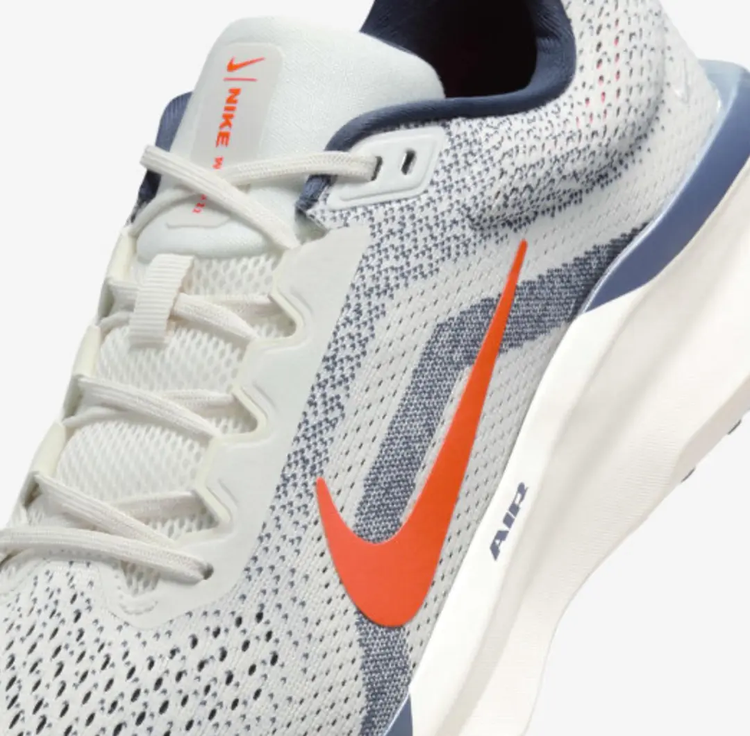 Nike Winflo 11 Hardloopschoenen FJ9509-103 - Maat 43 - Grijs/Wit/Orange - afbeelding 3 van 6
